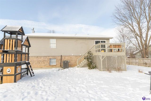 2012 S Woodland Drive, Radcliff, KY 40160