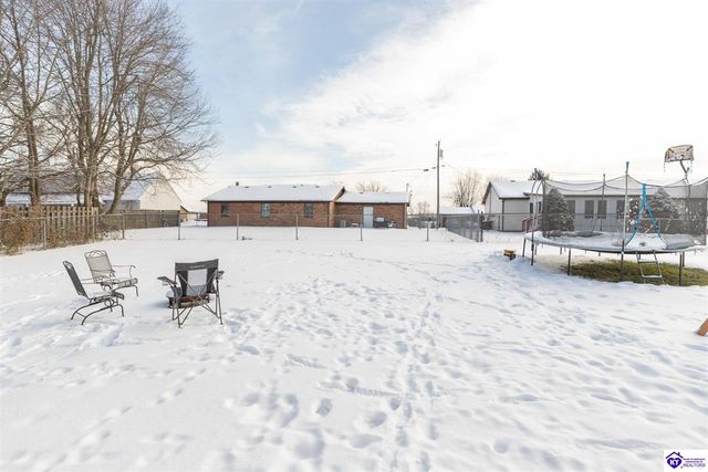 2012 S Woodland Drive, Radcliff, KY 40160