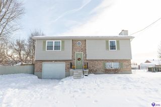 2012 S Woodland Drive, Radcliff, KY 40160