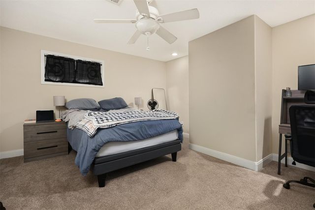 1003 S Country Club Drive, La Porte, TX 77571