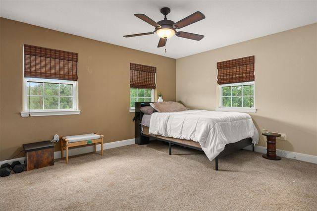1003 S Country Club Drive, La Porte, TX 77571