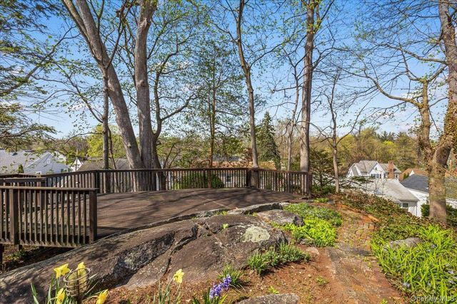 400 Warren Avenue, Mamaroneck, NY 10543