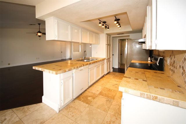 9297 PICKENS STREET, Spring Hill, FL 34608