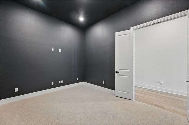 557 Flint Road, Waxahachie, TX 75167