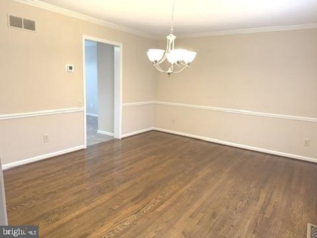 48 BEECH HILL DR, Newark, DE 19711