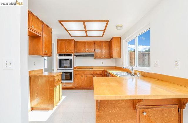 3318 Bluejay Drive, Antioch, CA 94509