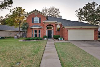509 Coker Valley Drive, Kennedale, TX 76060