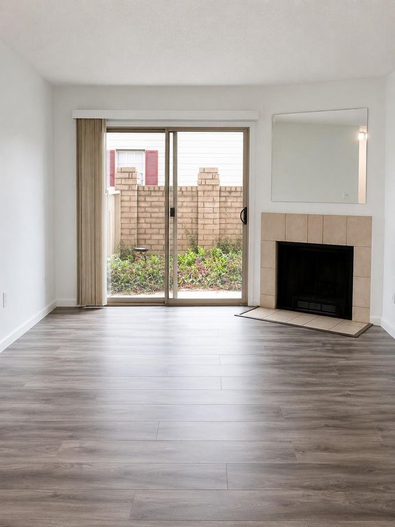 2120 El Paseo Street 315, Houston, TX 77054
