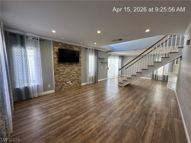 8848 Hampton Green Avenue, Las Vegas, NV 89129