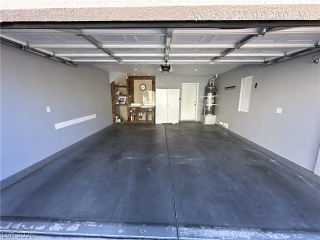 8848 Hampton Green Avenue, Las Vegas, NV 89129