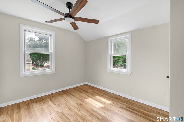 150-152 Alexander Drive, Bridgeport, CT 06606