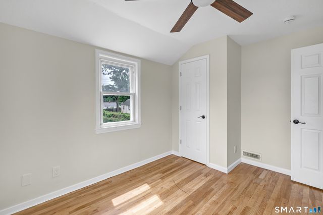 150-152 Alexander Drive, Bridgeport, CT 06606
