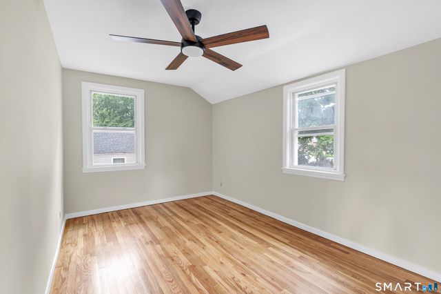 150-152 Alexander Drive, Bridgeport, CT 06606