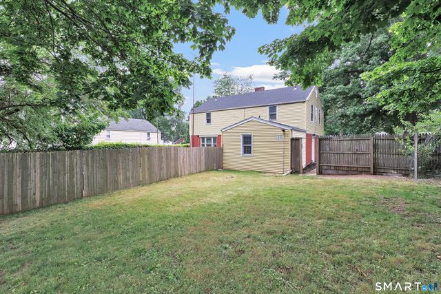 150-152 Alexander Drive, Bridgeport, CT 06606