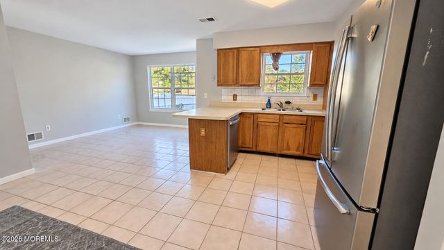 1204 Echo Place, Toms River, NJ 08755