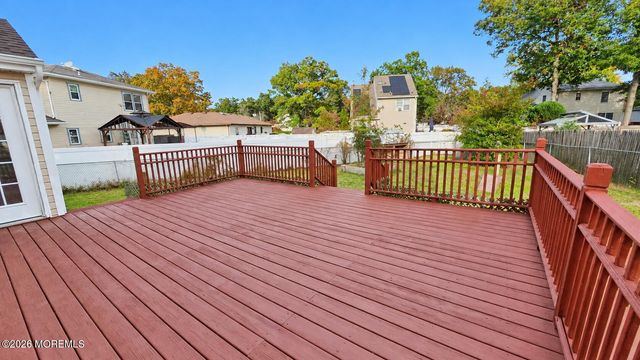 1204 Echo Place, Toms River, NJ 08755