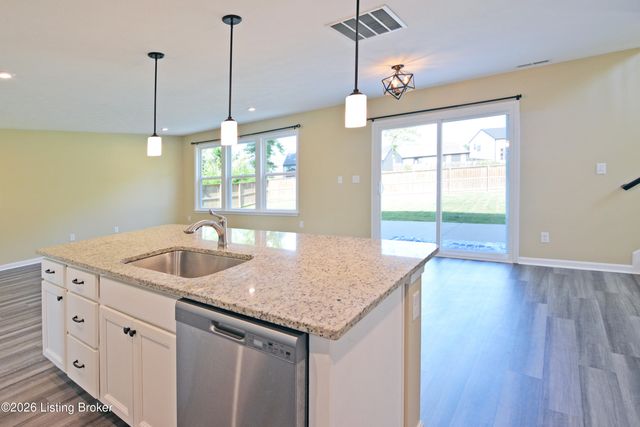 774 Mallard Lake Blvd, Shepherdsville, KY 40165