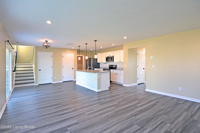 774 Mallard Lake Blvd, Shepherdsville, KY 40165