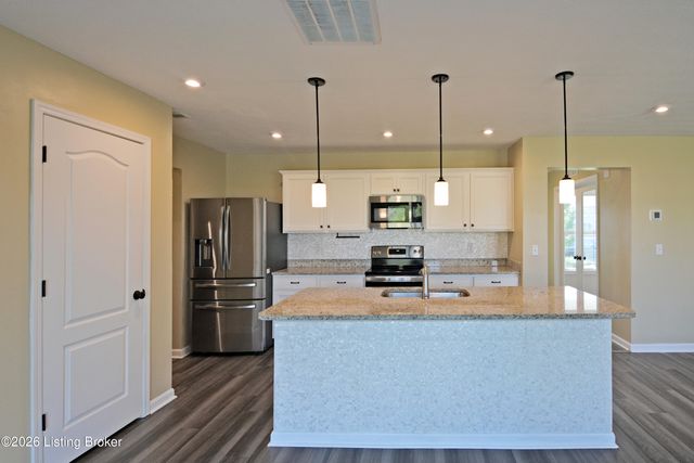 774 Mallard Lake Blvd, Shepherdsville, KY 40165