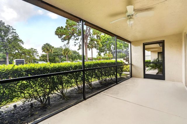 6495 Chasewood Drive B, Jupiter, FL 33458