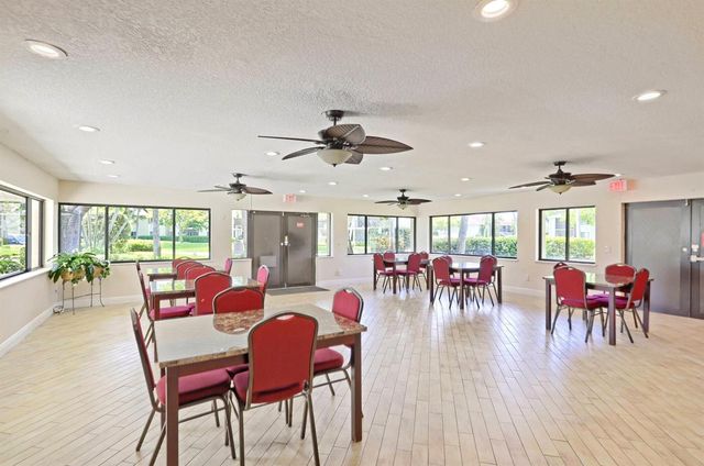 6495 Chasewood Drive B, Jupiter, FL 33458