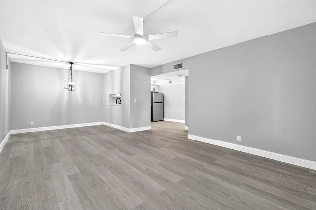 6495 Chasewood Drive B, Jupiter, FL 33458
