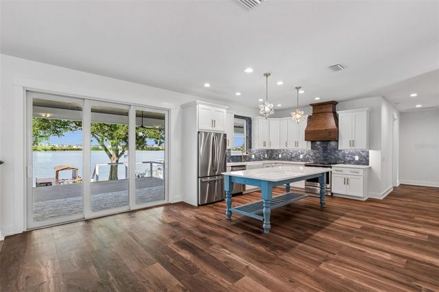 5683 OLD BERKLEY ROAD, Auburndale, FL 33823