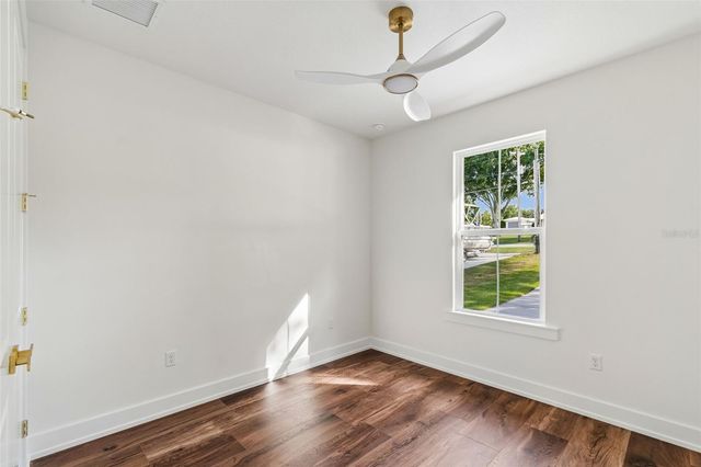 5683 OLD BERKLEY ROAD, Auburndale, FL 33823