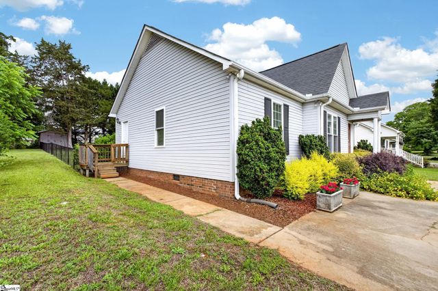 11 Rison Road, Greenville, SC 29611