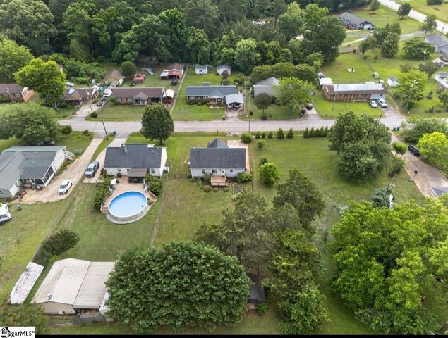 11 Rison Road, Greenville, SC 29611