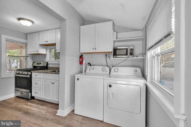 203 EAST AVE, Pitman, NJ 08071
