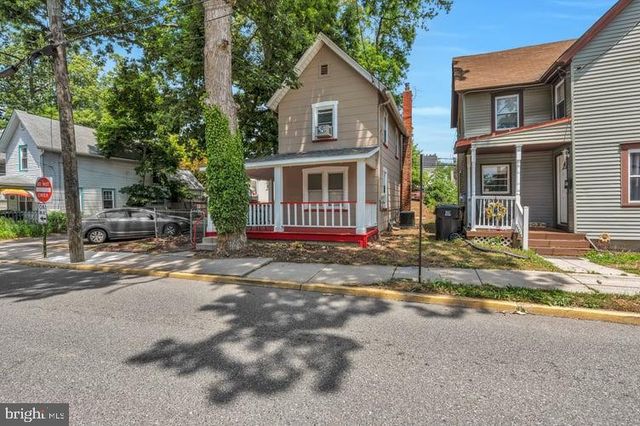 203 EAST AVE, Pitman, NJ 08071