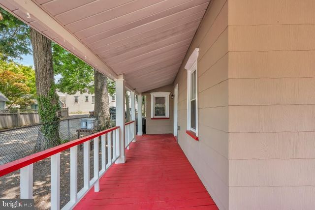 203 EAST AVE, Pitman, NJ 08071