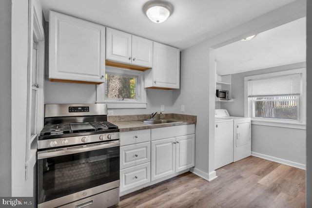 203 EAST AVE, Pitman, NJ 08071