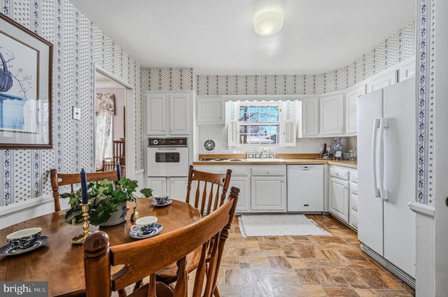 2414 CANEY RD, Wilmington, DE 19810