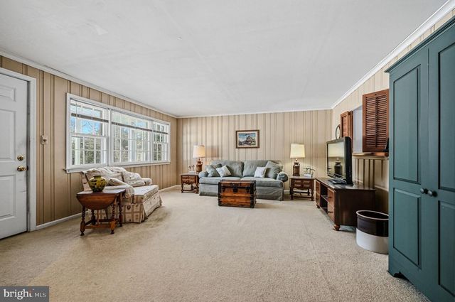 2414 CANEY RD, Wilmington, DE 19810