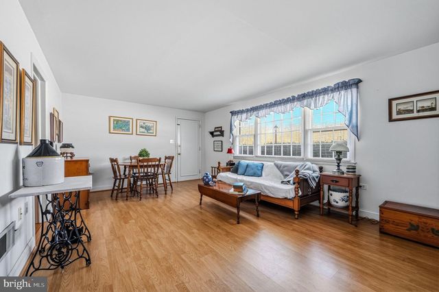 2414 CANEY RD, Wilmington, DE 19810