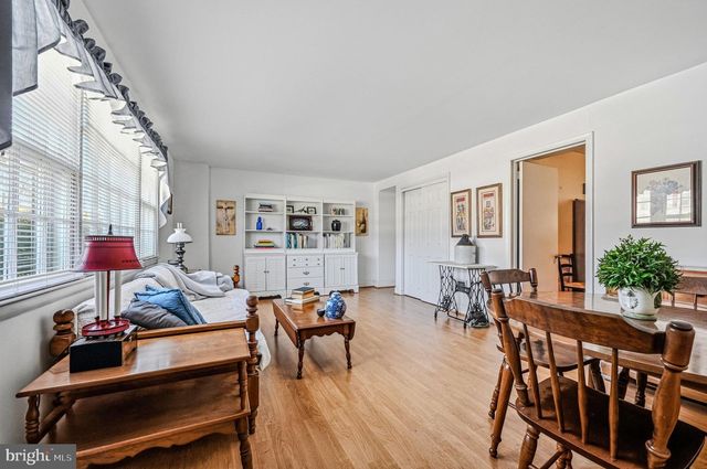 2414 CANEY RD, Wilmington, DE 19810