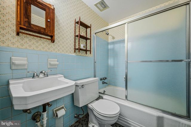 2414 CANEY RD, Wilmington, DE 19810