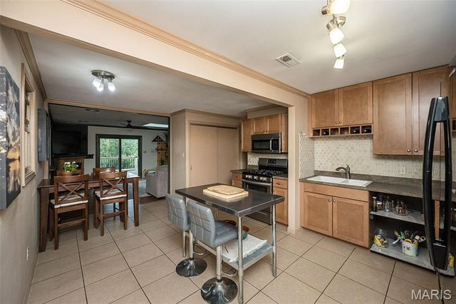 1515 Ann Avenue, Kirkwood, MO 63122