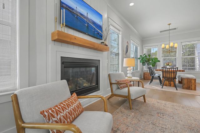 1034 Avenue Of Oaks, Charleston, SC 29407