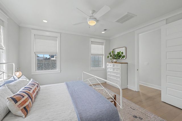 1034 Avenue Of Oaks, Charleston, SC 29407