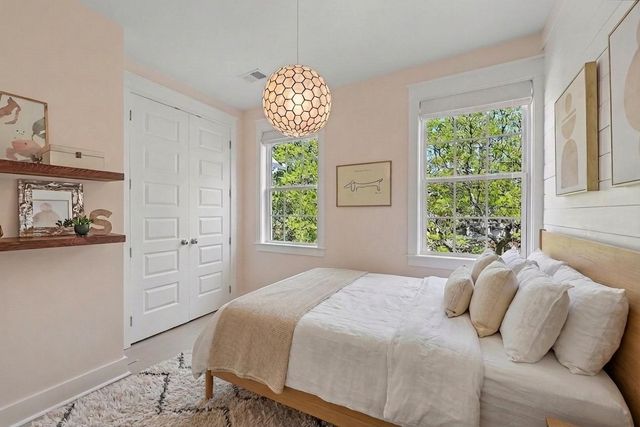 1034 Avenue Of Oaks, Charleston, SC 29407