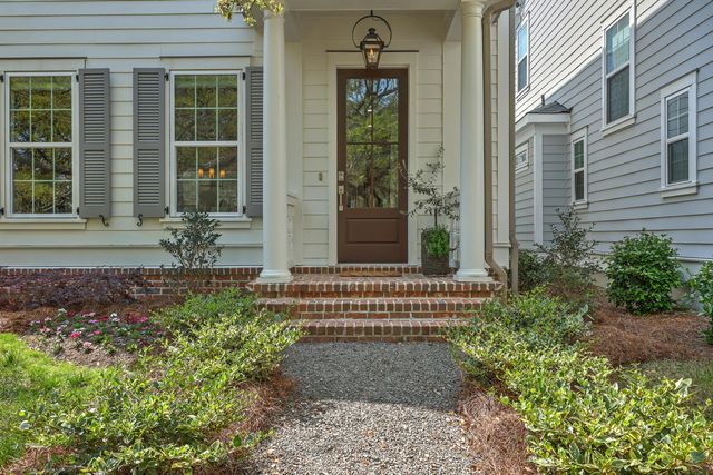 1034 Avenue Of Oaks, Charleston, SC 29407