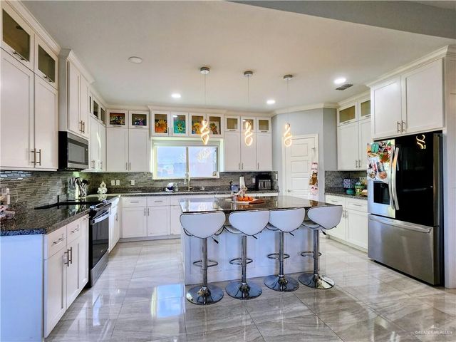 3412 Showboat Drive, Edinburg, TX 78541