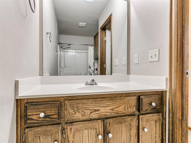 1309 SW 24th Street, Moore, OK 73170