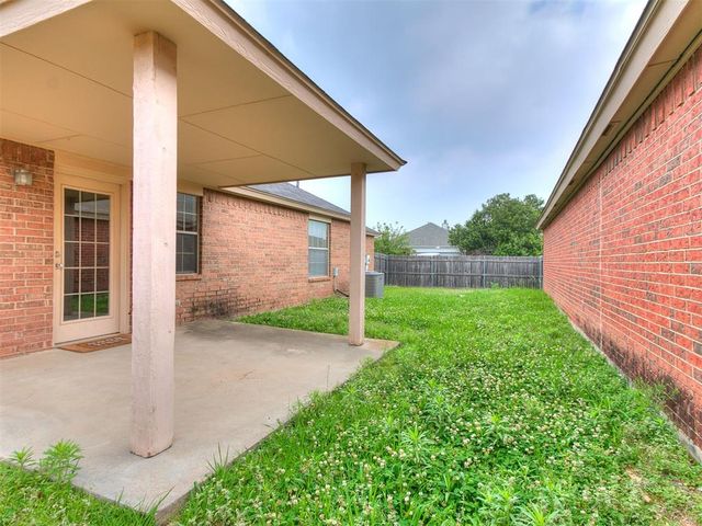 1309 SW 24th Street, Moore, OK 73170