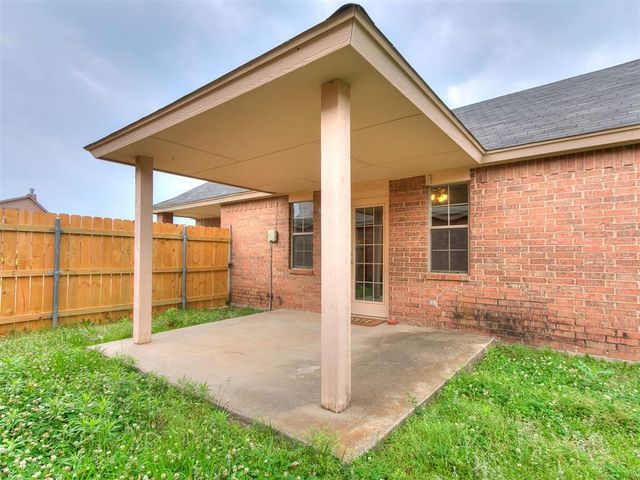 1309 SW 24th Street, Moore, OK 73170