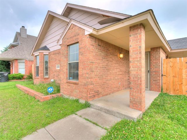 1309 SW 24th Street, Moore, OK 73170