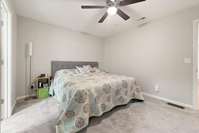 424 Middle Creek Way, Berea, KY 40403